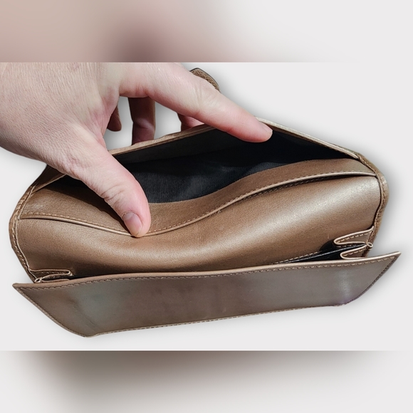 GUCCI GG Heart Signature Long Wallet - Picture 12 of 14